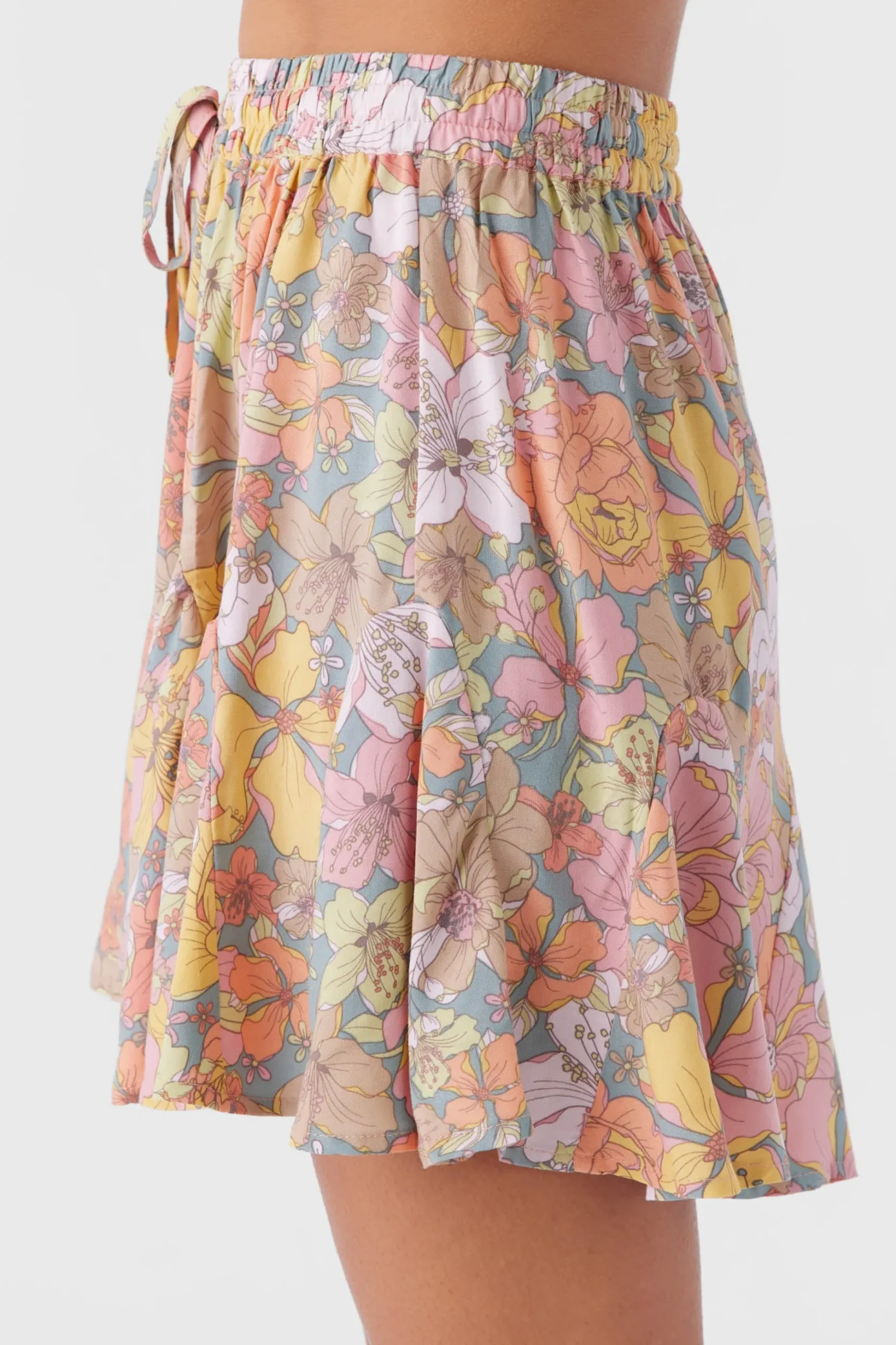 BENNIE JANIS FLORAL FLOWY SHORTS