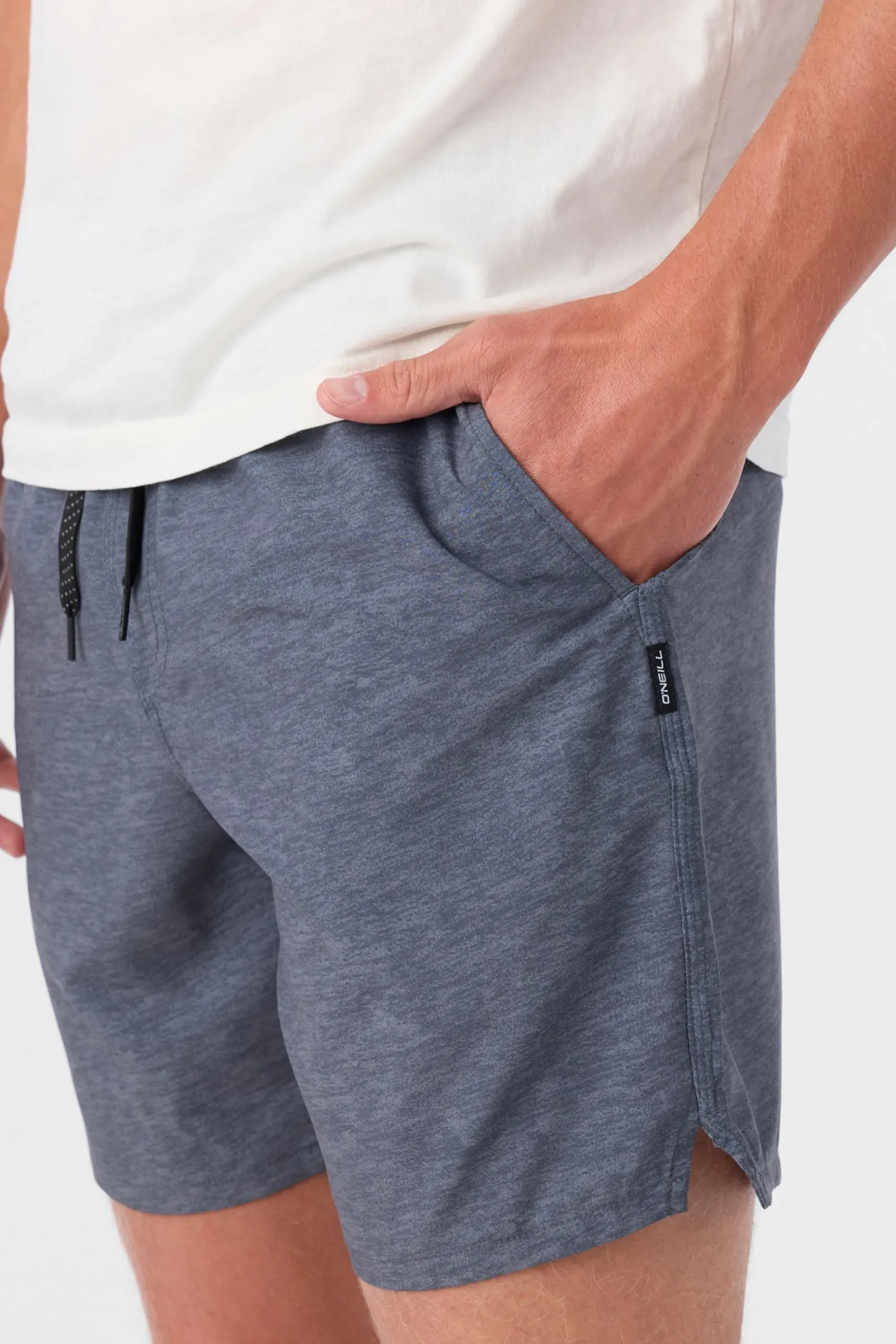 PERFORM LINED 17" ATHLETIC SHORTS